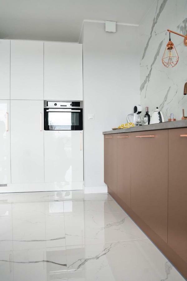 Apartament Marcelin Gold Wes Quality Suite 포즈난 외부 사진