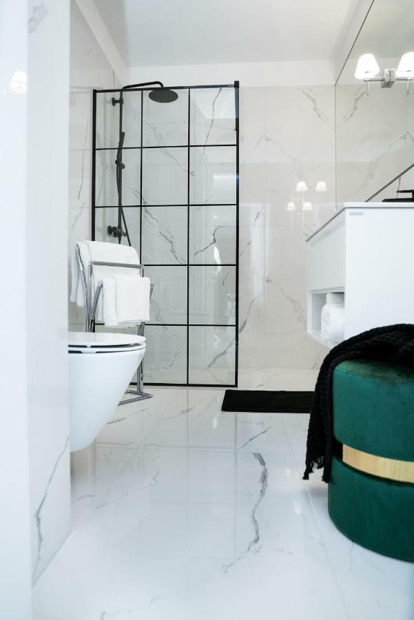 Apartament Marcelin Gold Wes Quality Suite 포즈난 외부 사진