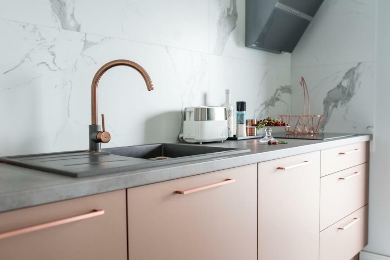 Apartament Marcelin Gold Wes Quality Suite 포즈난 외부 사진