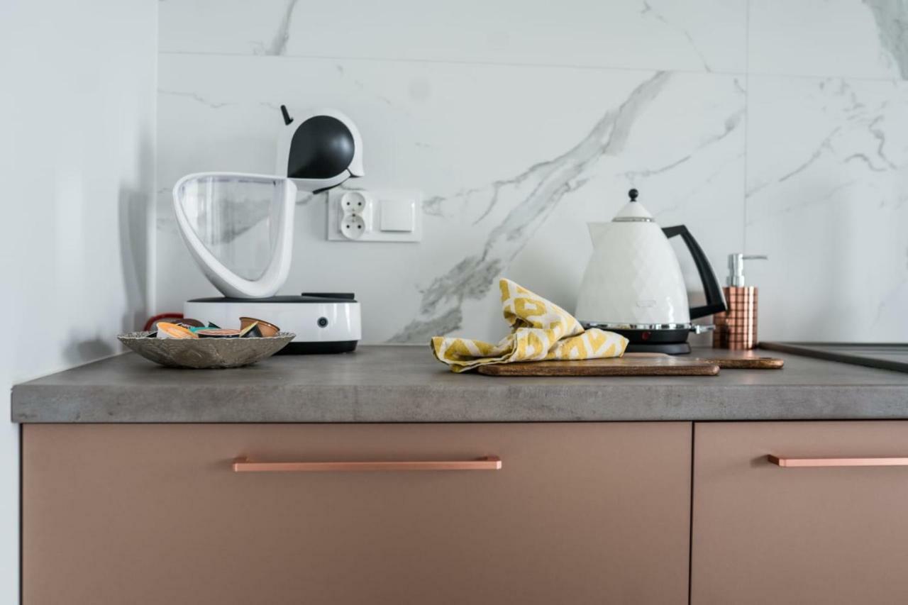 Apartament Marcelin Gold Wes Quality Suite 포즈난 외부 사진
